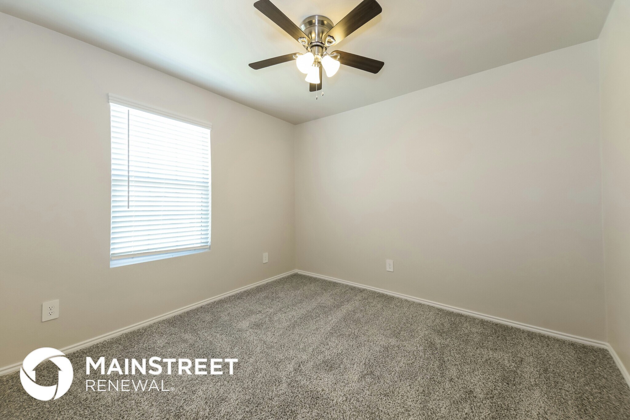 Building Photo - 2311 Alcantara Ave
