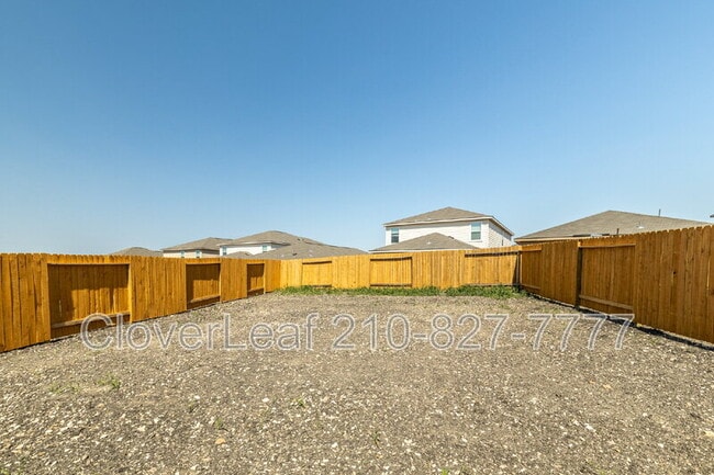 Building Photo - 3870 Trail de Paris