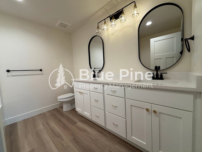 Building Photo - 2384 Caliber Pl