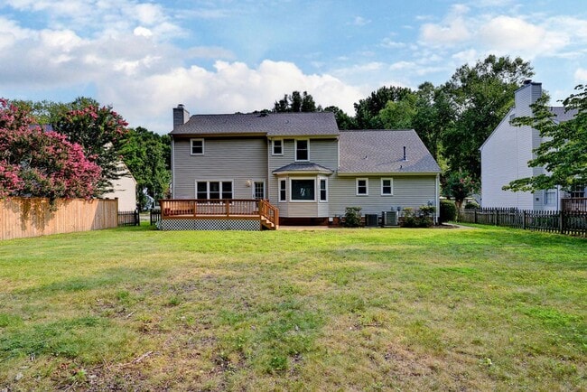 Building Photo - Lovely home in Woods of Tabb