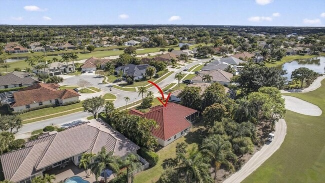 Building Photo - 1940 S Club Dr