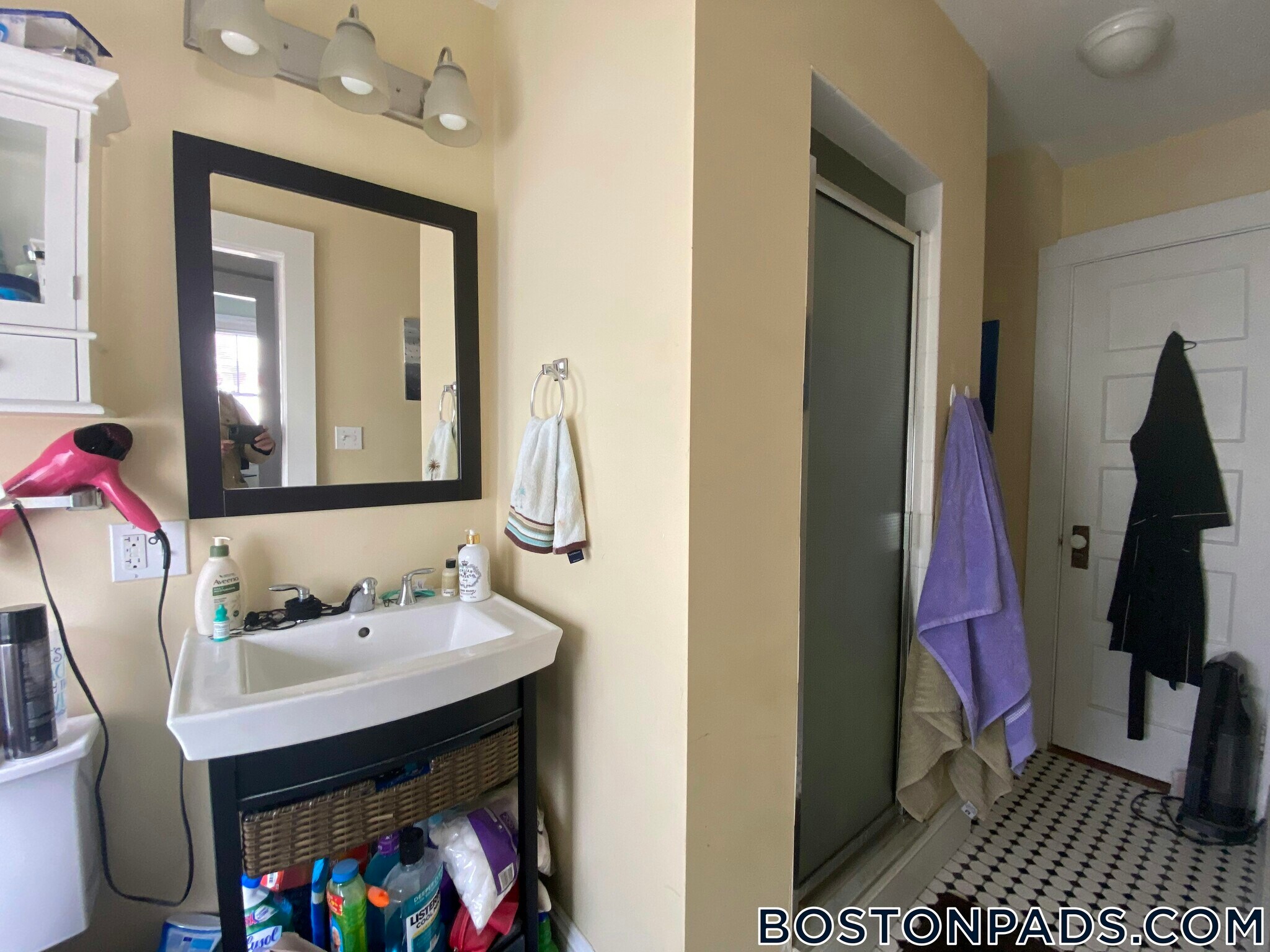 Building Photo - 79 College Ave