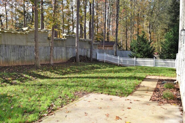 Building Photo - 21345 Aftonshire Dr
