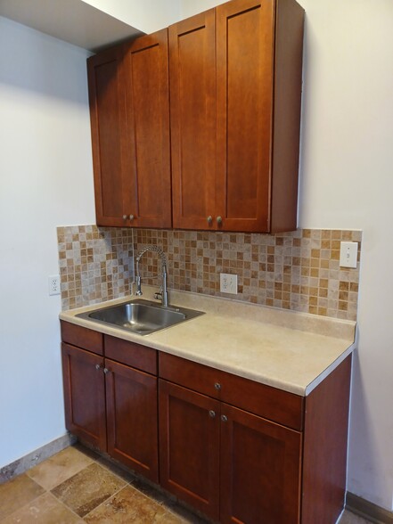 Building Photo - 4380 Chouteau Ave
