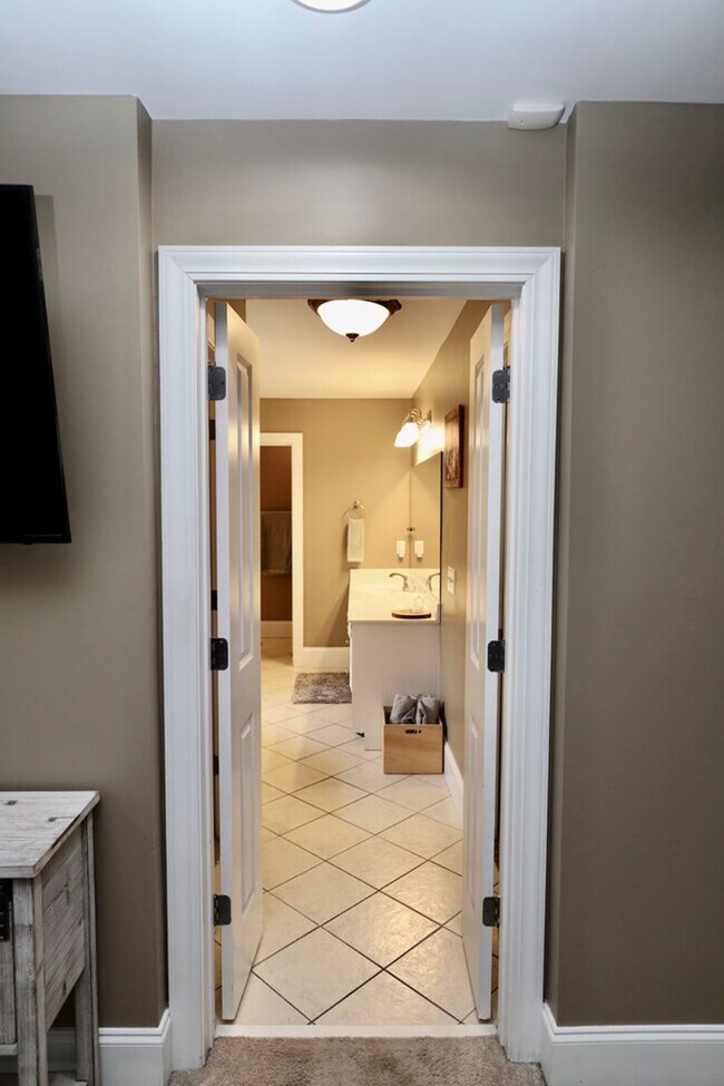 Building Photo - 1280 Winyah St