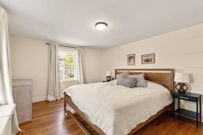 Building Photo - 7 Marrigan St