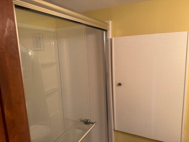 Building Photo - 3 Herbert St