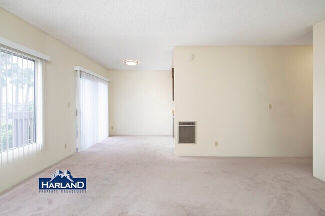 Building Photo - 2112-2114 Thomas Avenue - 2114 Unit 3-