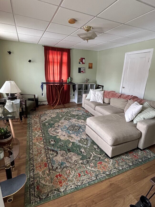 Building Photo - 303 Locust St