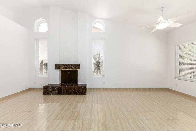 Building Photo - 9907 E Wood Dr