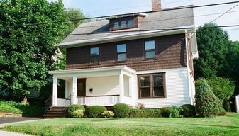 Building Photo - 44 Clayton Ave