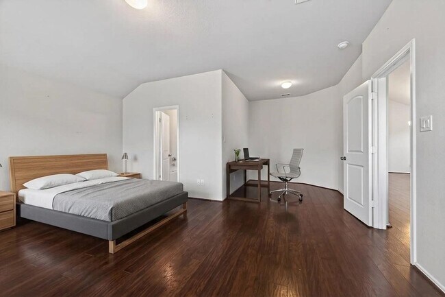 Building Photo - 20811 Birch Hts Trl