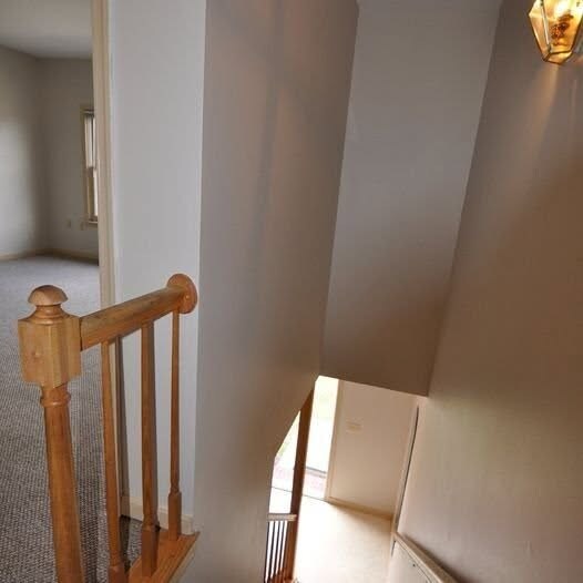 Building Photo - 206 Roundhouse Ct