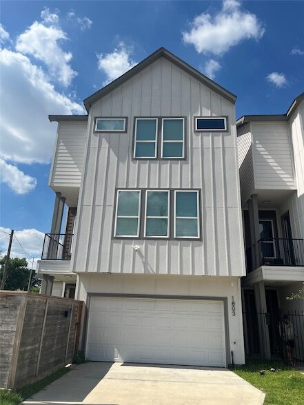 Building Photo - 1803 Brooks St