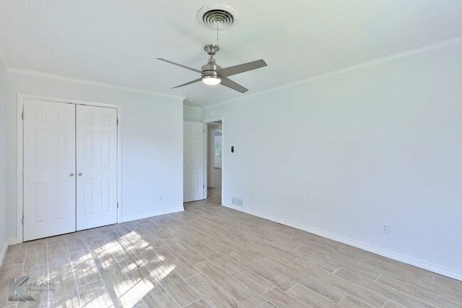 Building Photo - Complete RENOVATION only a few years ago!  Large bedrooms!