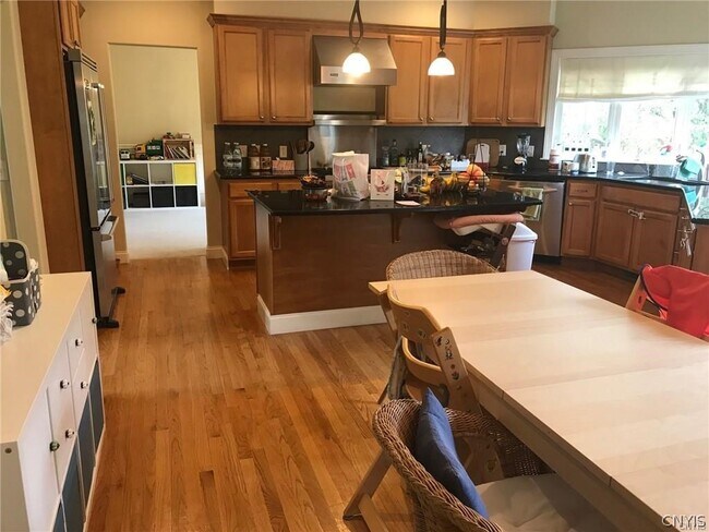 Building Photo - 5065 Yellow Wood Pkwy