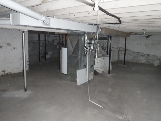 Building Photo - 1003 Mason Rd