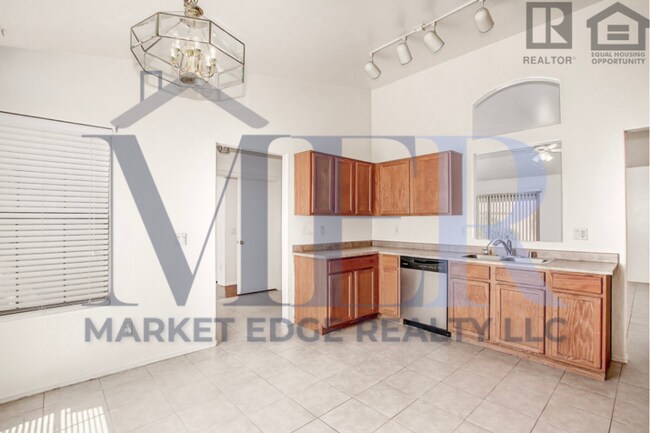 Building Photo - 3Bed/2Bath House at Buckeye/75th Ave! Ready for Immediate Move-In!