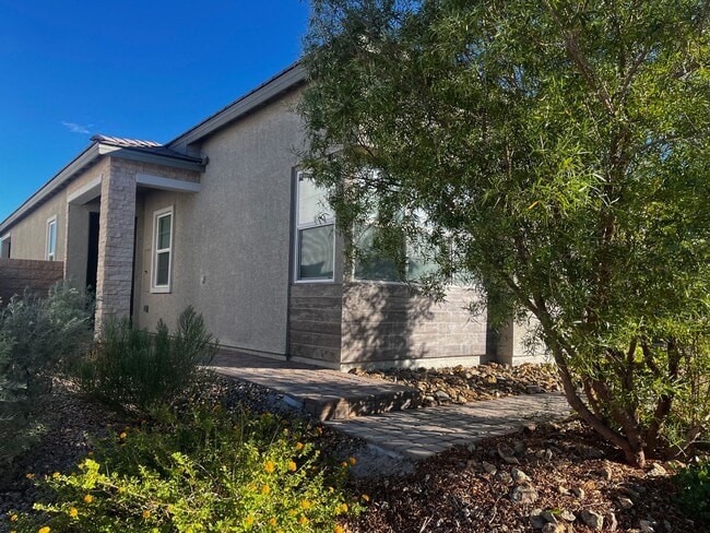 Building Photo - Modern 3-Bedroom Home in Skye Canyon Ranch, Las Vegas