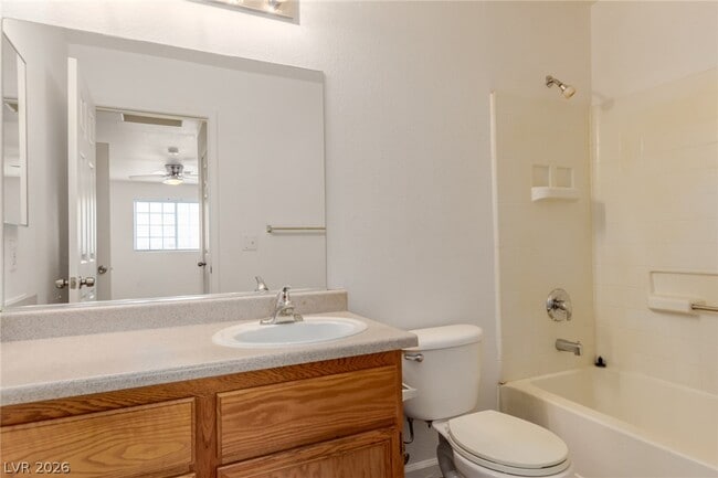 Building Photo - 4730 E Craig Rd