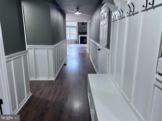 Building Photo - 1206 Eastover Pkwy