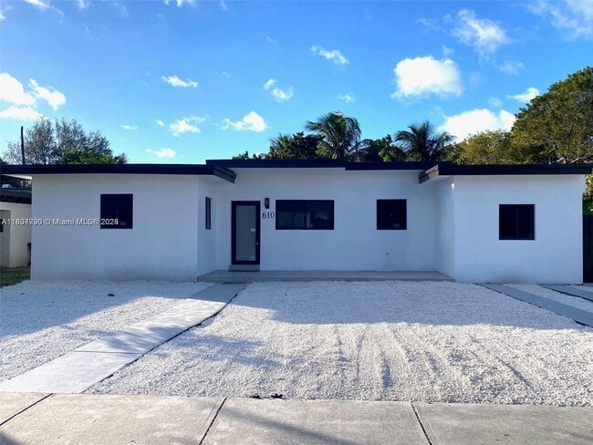 Primary Photo - 610 NW 111th St