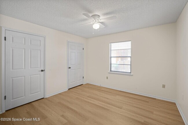 Building Photo - 1780 Stewart Pl