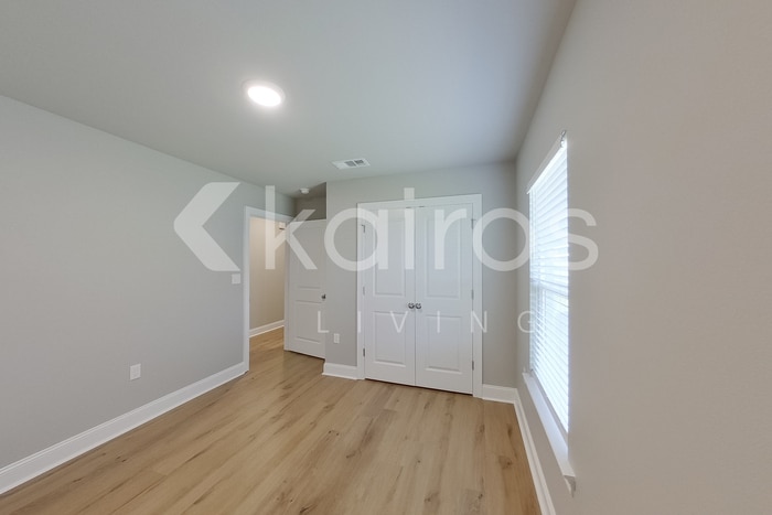 Building Photo - 13757 Pinyon Dr