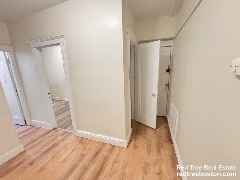 Building Photo - 1810 Commonwealth Ave