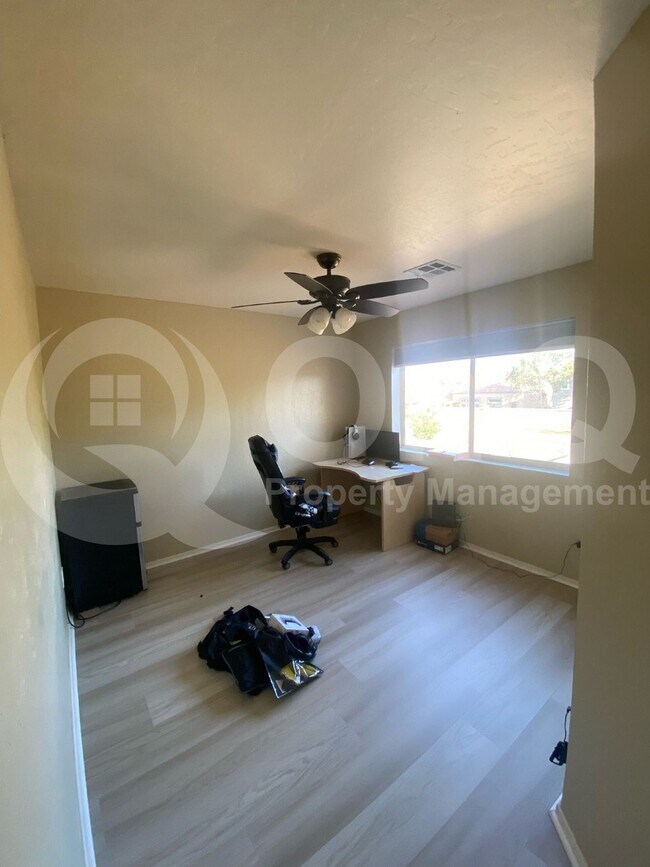 Building Photo - 877 W Shellfish Dr