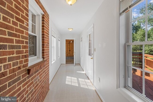 Building Photo - 15118 Liberty Grove Dr