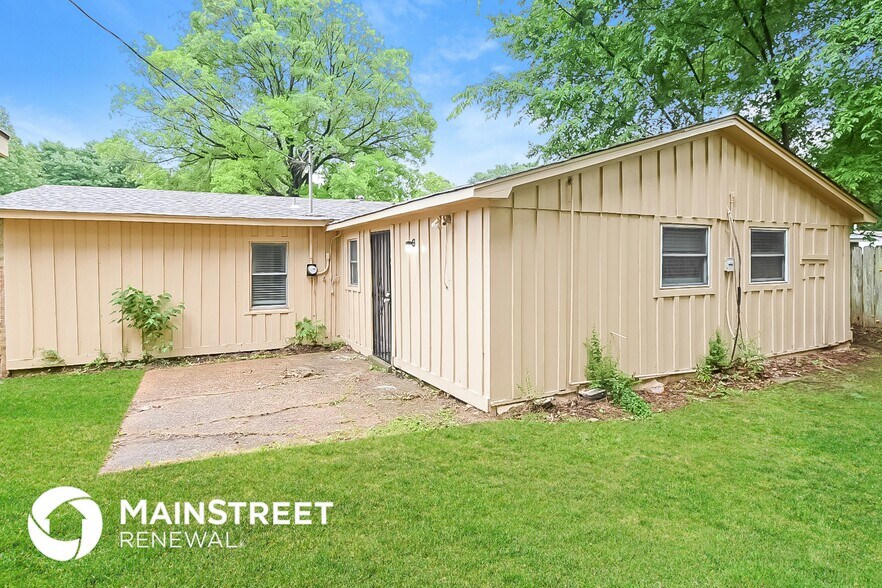 Building Photo - 2943 Brandale St