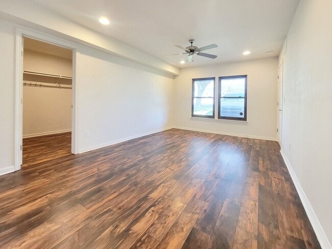 Building Photo - 6709 Tulsa Cove