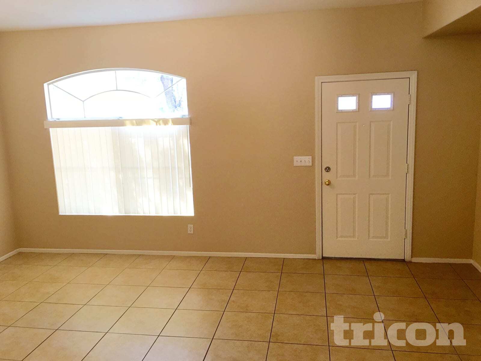 Building Photo - 1426 Silver Glen Ave