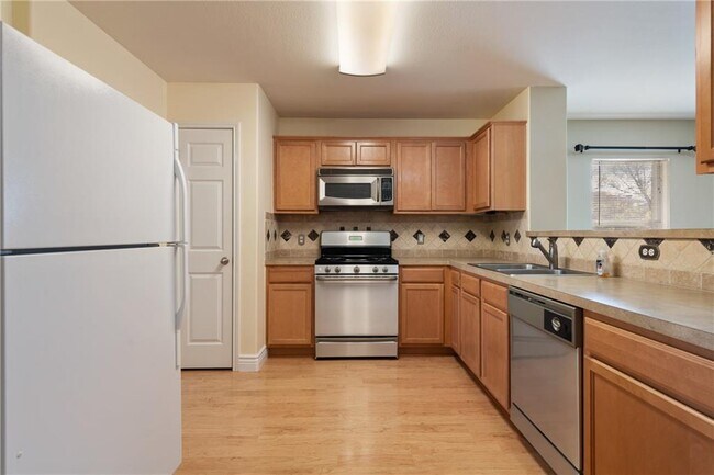 Building Photo - 3800 Vonnegut Ct