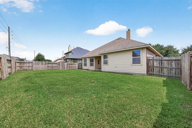 Building Photo - 9214 Cavalier Ln