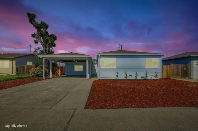 Building Photo - 1861 Nelson Dr