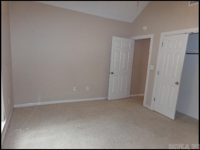 Building Photo - 303 Hidden Meadows Dr