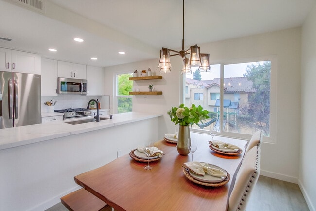 Building Photo - 1059 Arbor Ln