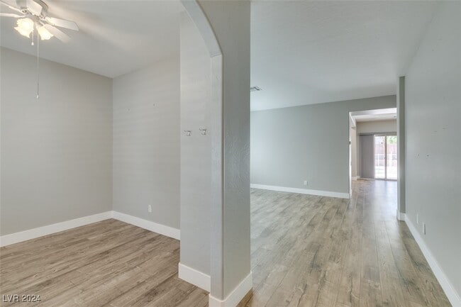 Building Photo - 148 Voltaire Ave