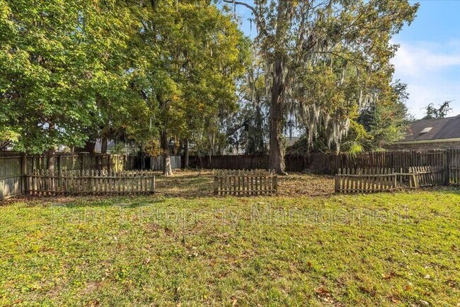 Building Photo - 4 Gunpowder Ct