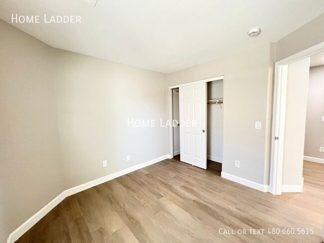 Building Photo - 1242 E Bradstock Way