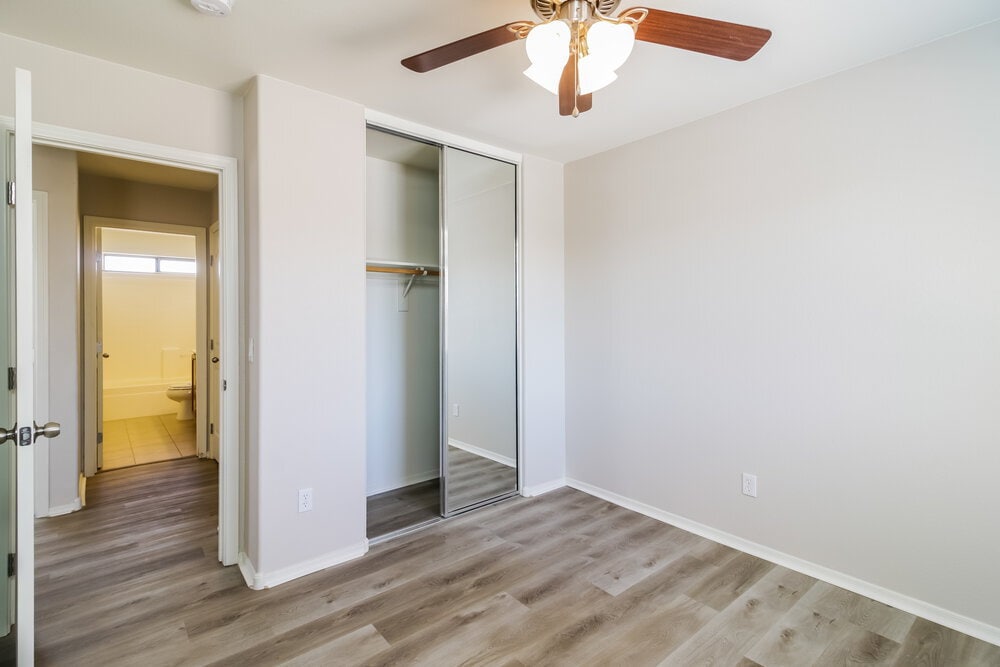 Building Photo - 45480 W Morning View Ln