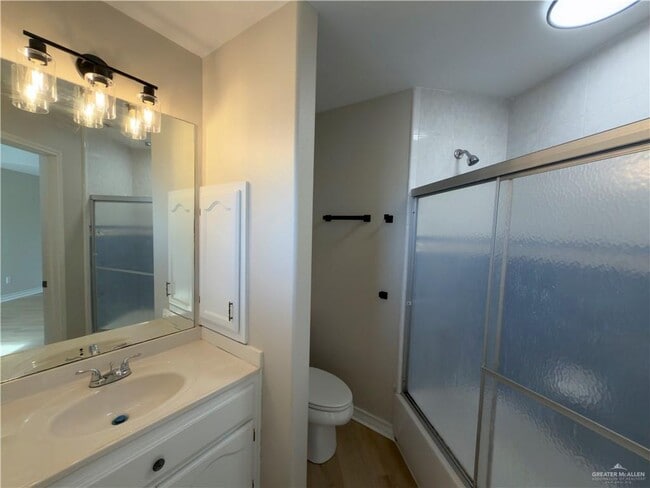 Building Photo - 19 Sumpter Ct