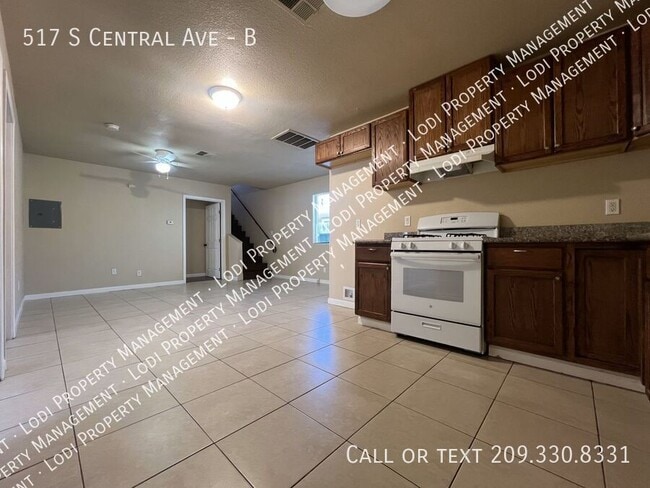 Building Photo - 517 S Central Ave