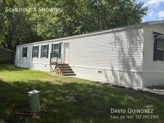 Building Photo - 105 Azalea Ave