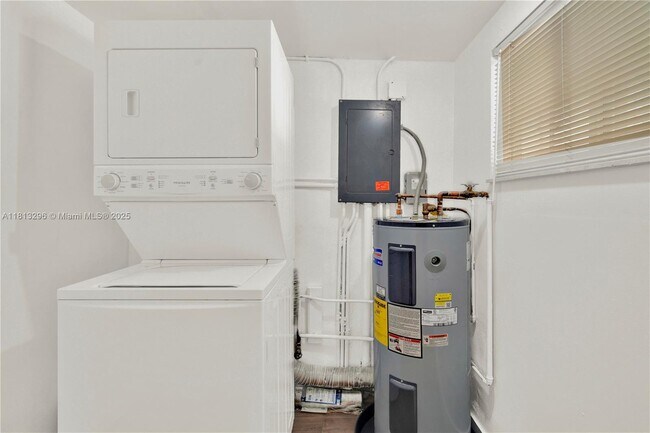 Building Photo - 11713 SW 81st Rd