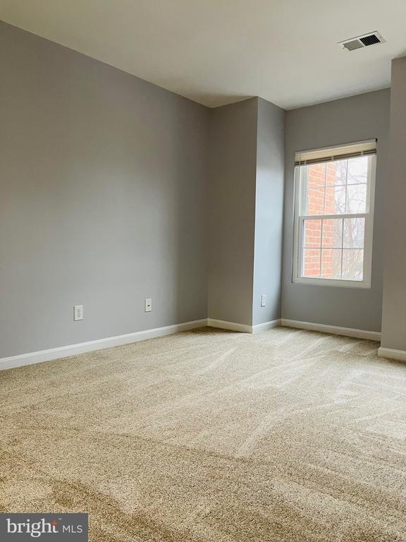 Building Photo - 4215 Mozart Brigade Ln