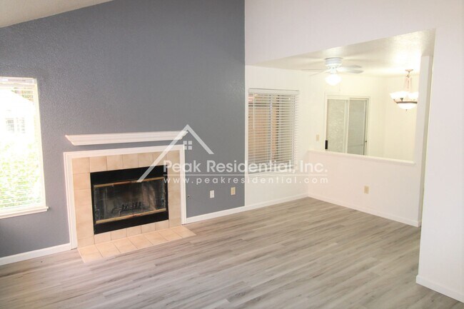 Building Photo - 2641 Decker Way