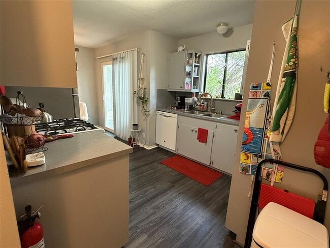 Building Photo - 816 Ramble Ln